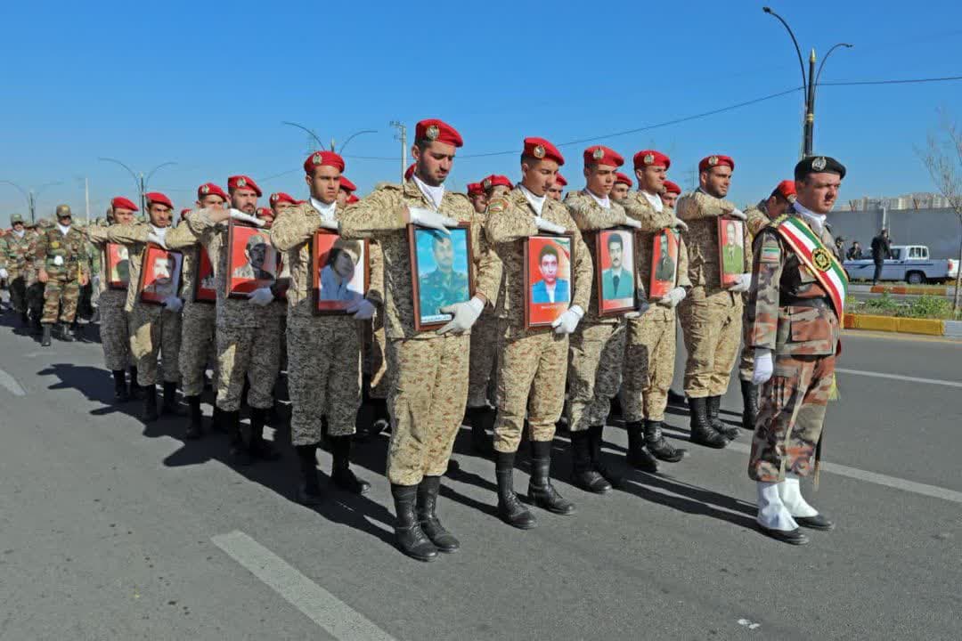 رژه روز ارتش جمهوری اسلامی ایران در زنجان